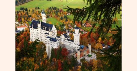 Нойшванштайн замок